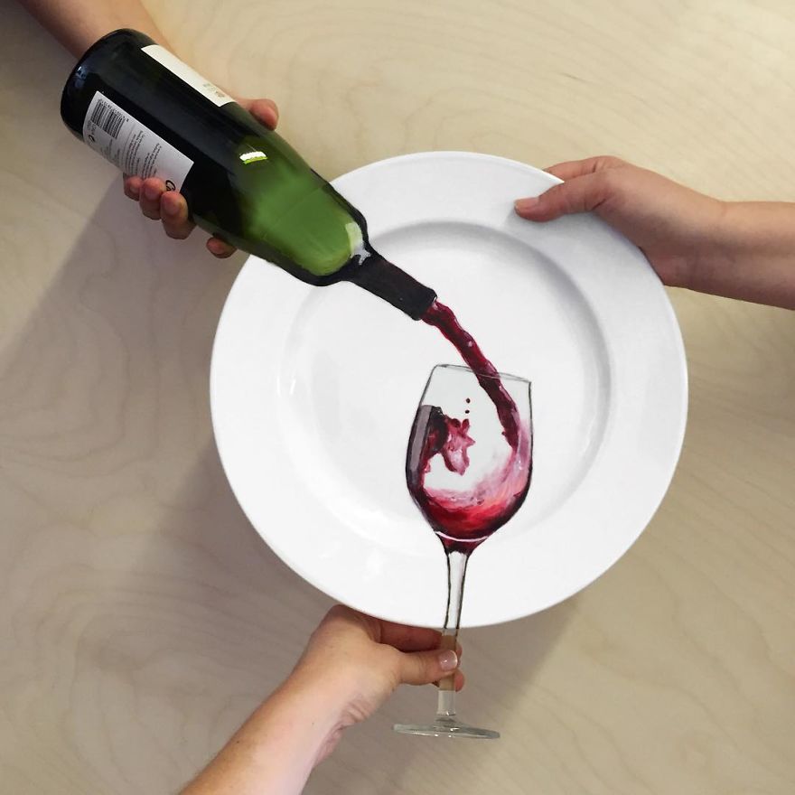 Painting Art And Using A Plate As A Canvas Painting Art And Using A Plate As A Canvas