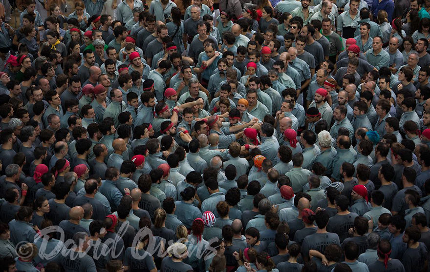 I Photographed Incredible Human Towers In Spain I Photographed Incredible Human Towers In Spain