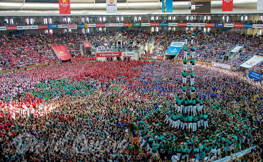 I Photographed Incredible Human Towers In Spain I Photographed Incredible Human Towers In Spain