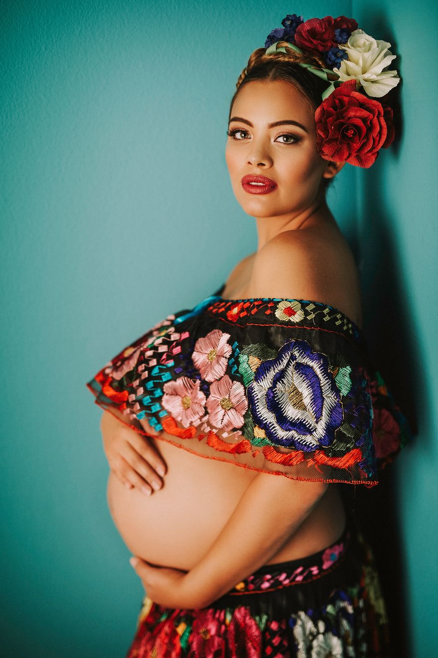 Maternity Pictures Inspired By Authenticity And Culture Of Mexican Folklore Maternity Pictures Inspired By Authenticity And Culture Of Mexican Folklore
