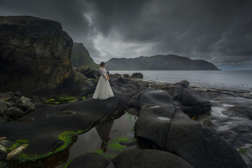 I Photographed My Wife In Her Wedding Dress During Our 45-Day Trip In The Most Beautiful Places In Norway I Photographed My Wife In Her Wedding Dress During Our 45-Day Trip In The Most Beautiful Places In Norway