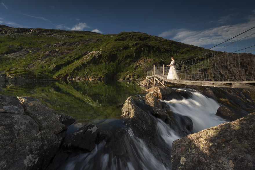 I Photographed My Wife In Her Wedding Dress During Our 45-Day Trip In The Most Beautiful Places In Norway I Photographed My Wife In Her Wedding Dress During Our 45-Day Trip In The Most Beautiful Places In Norway
