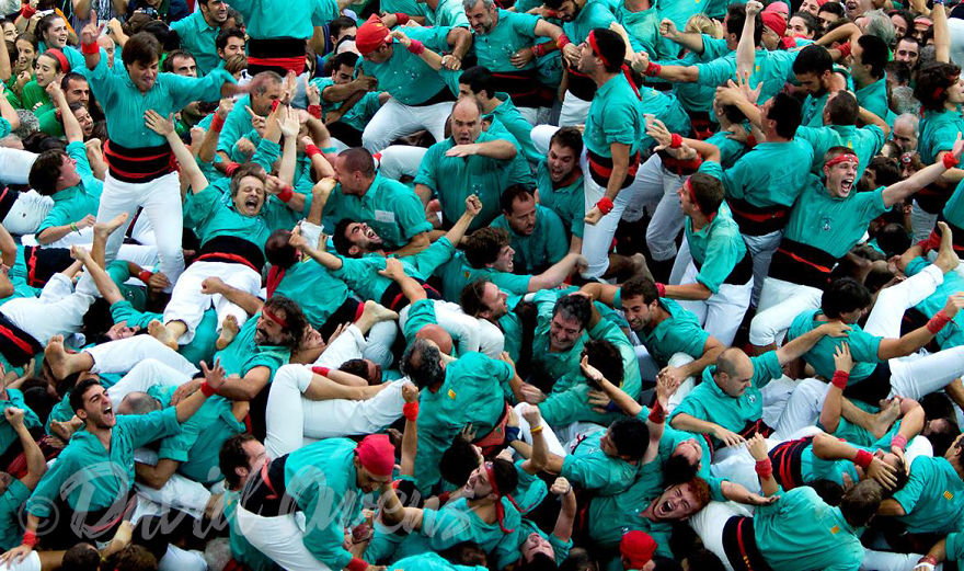 I Photographed Incredible Human Towers In Spain I Photographed Incredible Human Towers In Spain