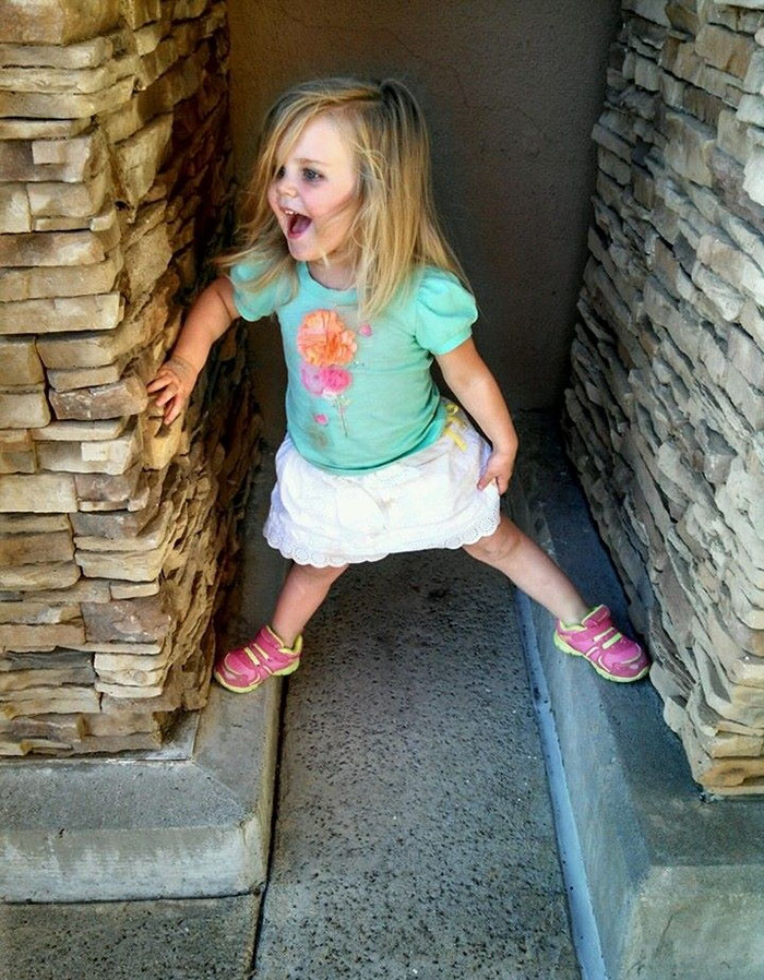 3-year-old-girl-superman-costume-kaylieann-steinbach-3