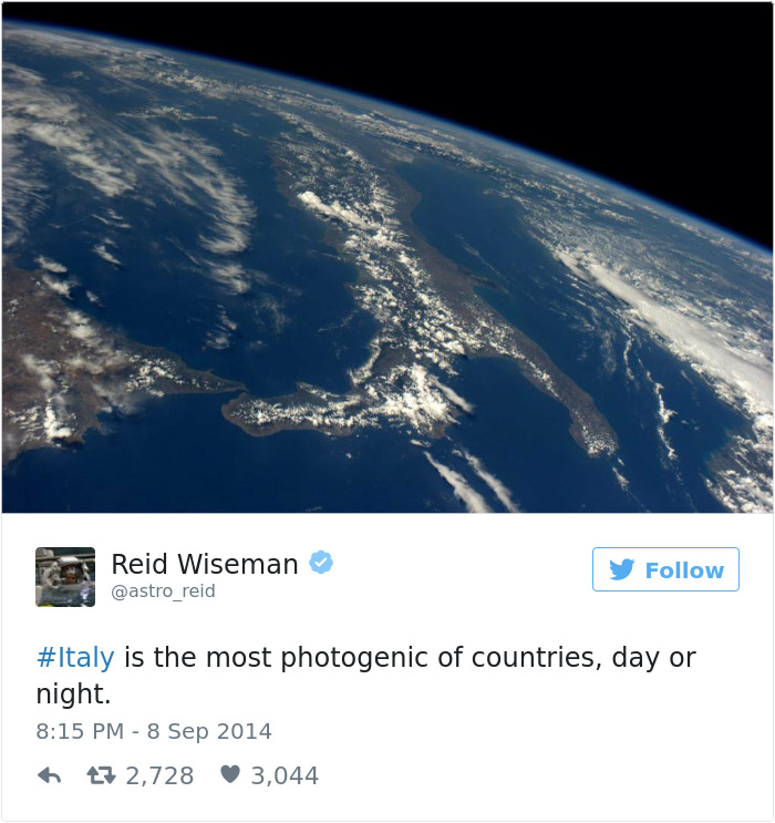 Astronaut Tweets
