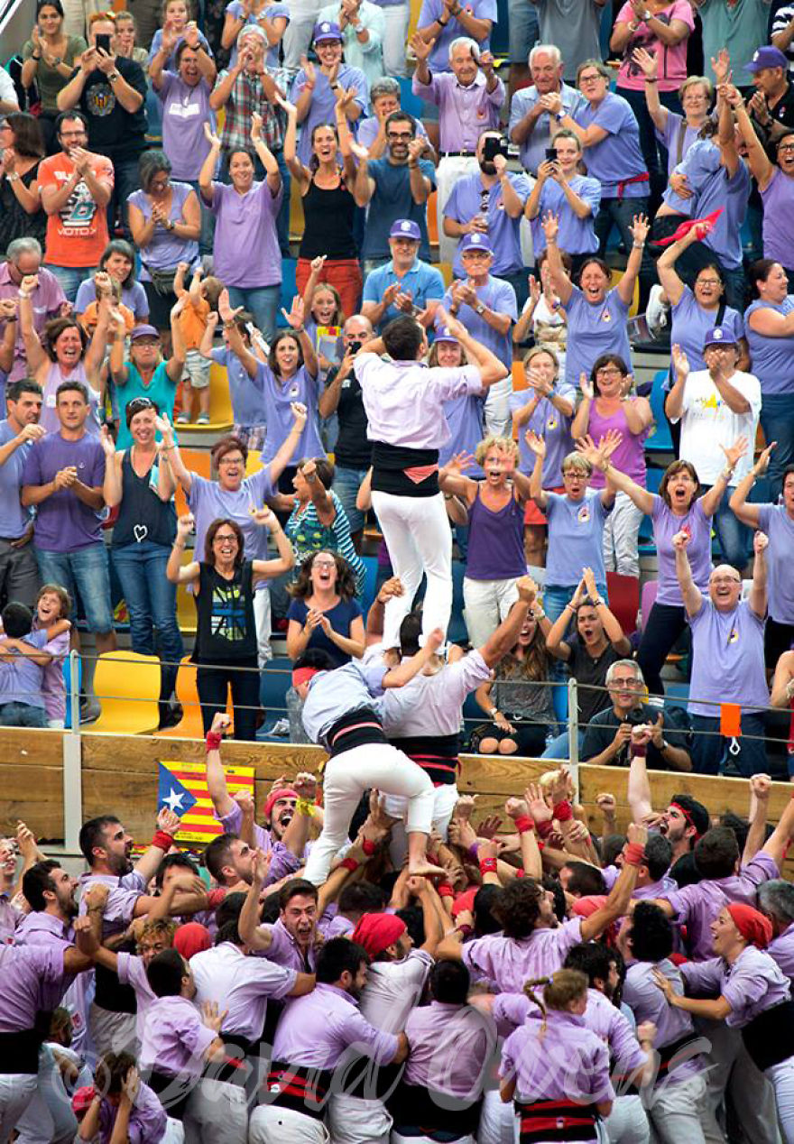 I Photographed Incredible Human Towers In Spain I Photographed Incredible Human Towers In Spain