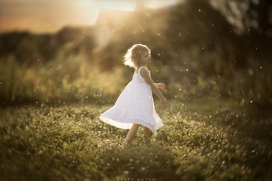 Russian Mother Takes Fairytale-Like Pictures Of Children