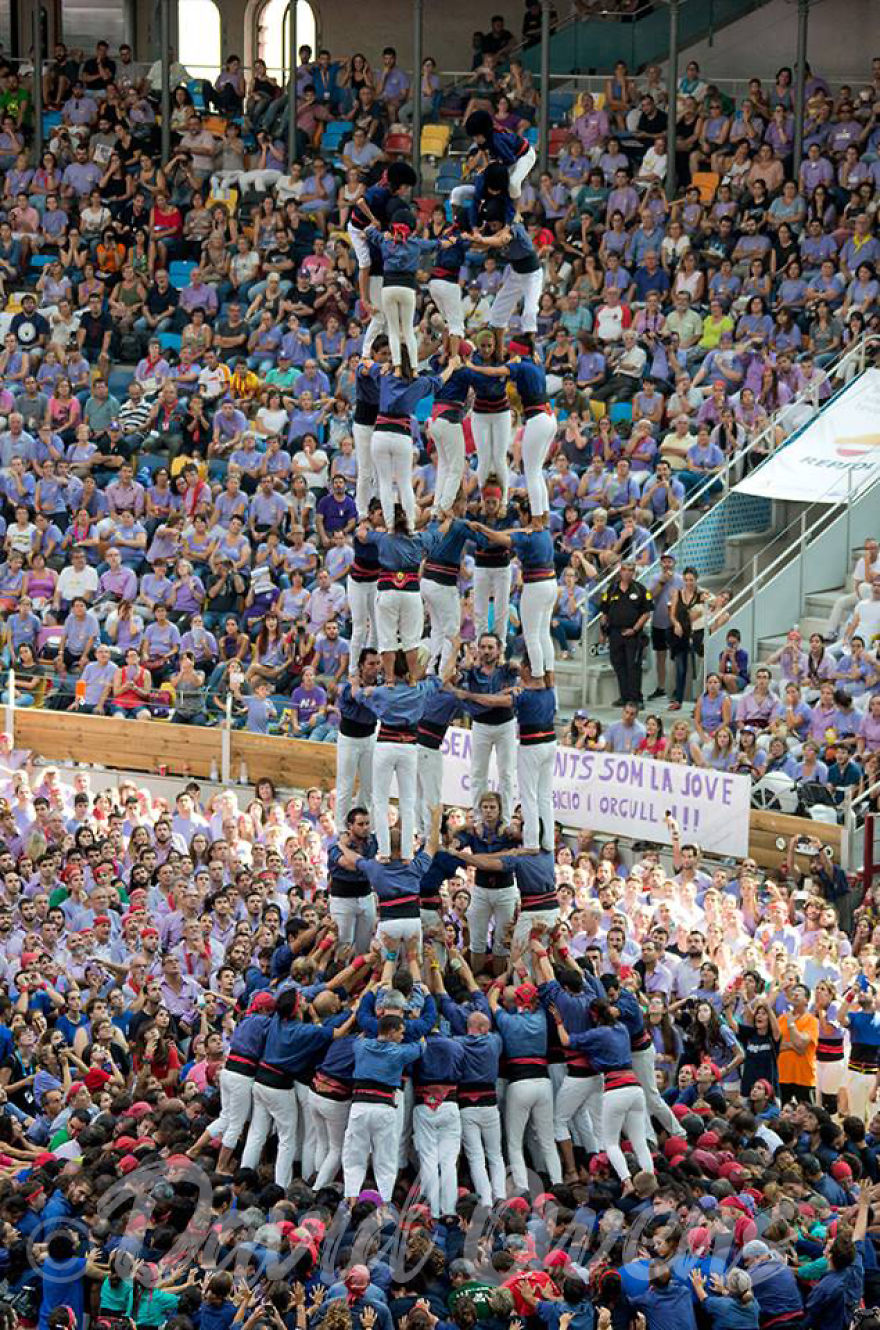 I Photographed Incredible Human Towers In Spain I Photographed Incredible Human Towers In Spain
