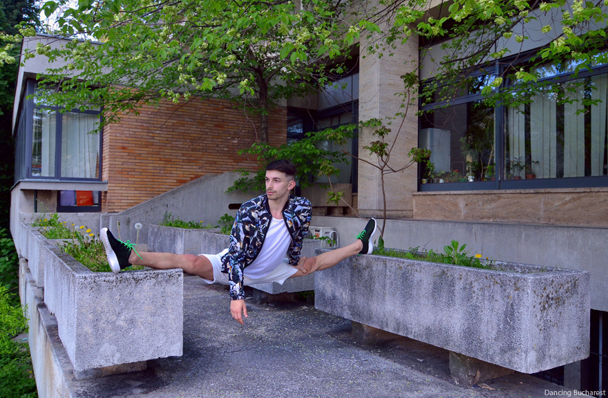 Dancing Bucharest - Urban Space Becomes A Stage Dancing Bucharest - Urban Space Becomes A Stage