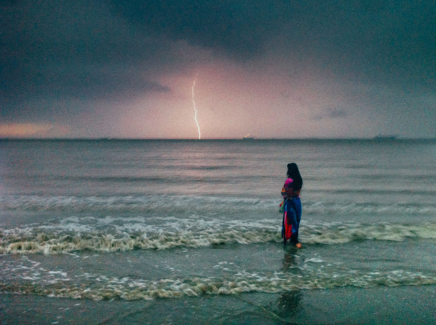 Excerpt Of Everyday: My Photography Journey With Iphone 4