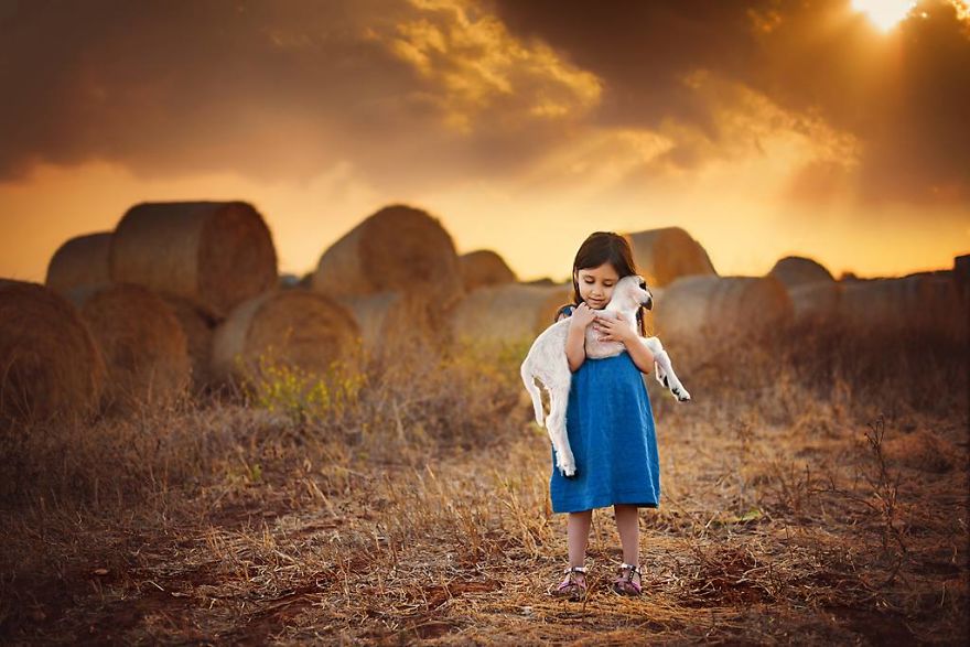Child Photographers From All Over The World Portray The Rustic Theme Child Photographers From All Over The World Portray The Rustic Theme