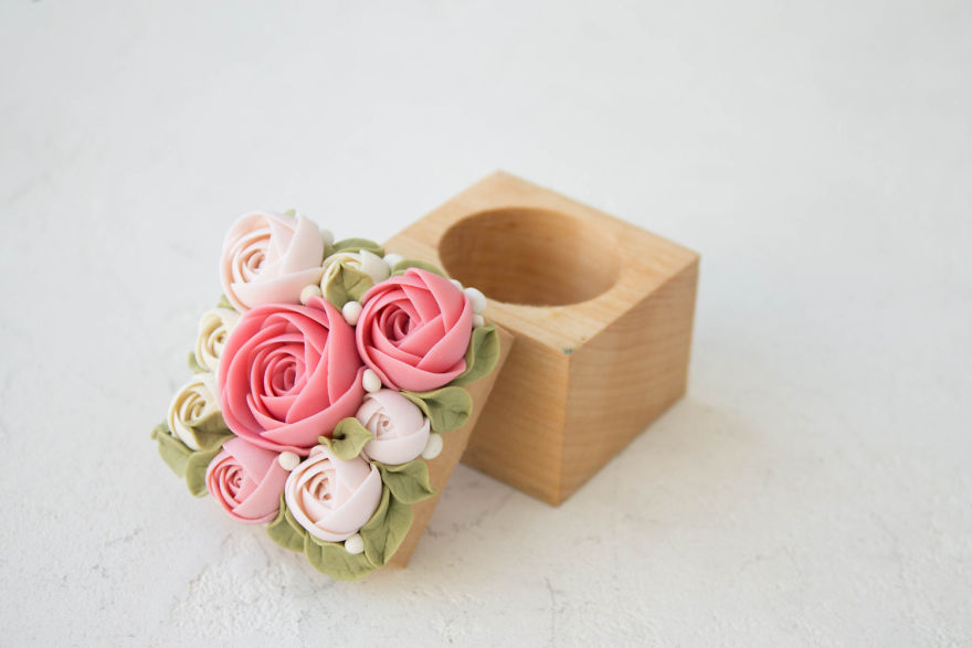 I Created A Beautiful Home Decor Using Wood And Snail Shells