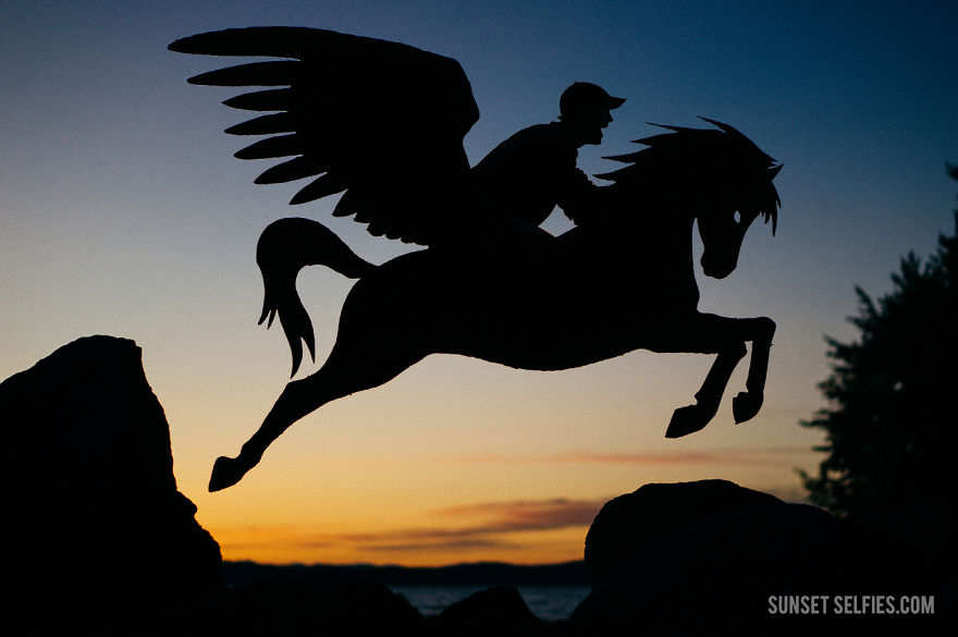 I Turn Simple Cardboard Cutouts Into Magical Horse Silhouettes I Turn Simple Cardboard Cutouts Into Magical Horse Silhouettes