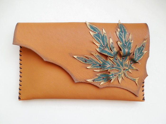 I Create Handmade Leather Bags For People Who Want To Stand Out And Be Different