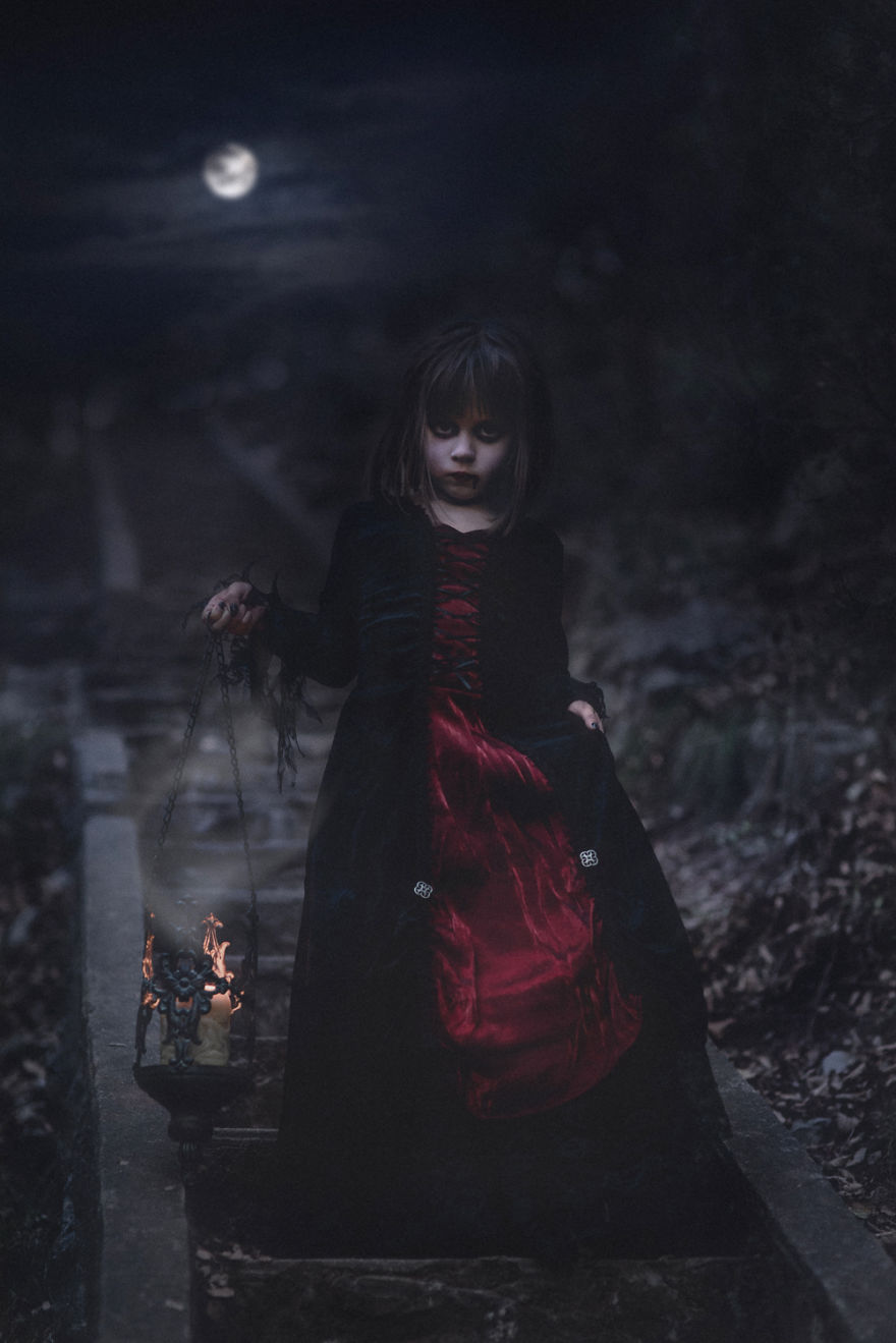 I Take Pictures Of My Husband And Daughter Dressed Up For A Spooky Halloween