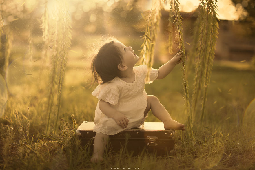 Russian Mother Takes Fairytale-Like Pictures Of Children