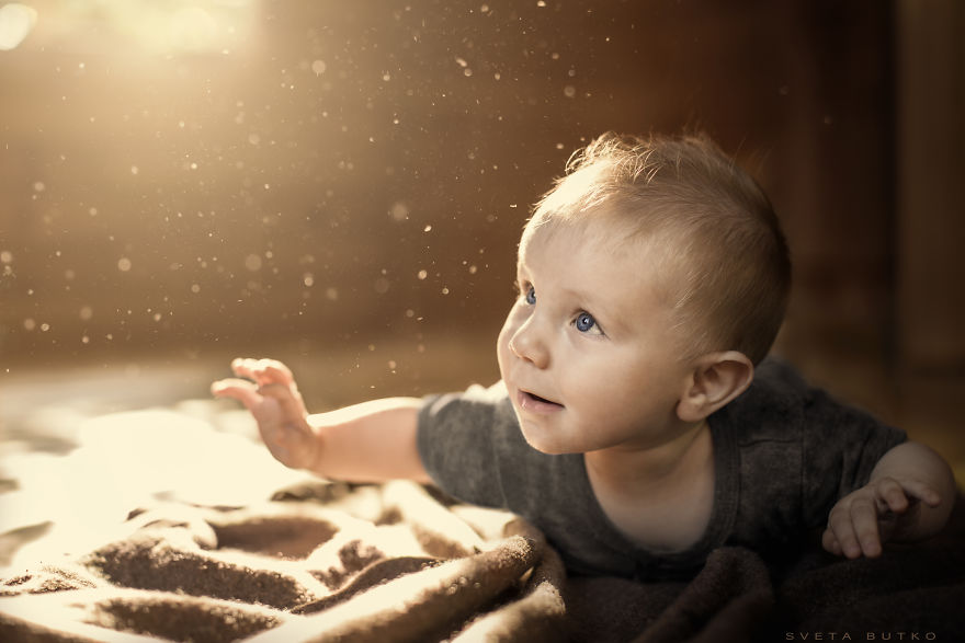 Russian Mother Takes Fairytale-Like Pictures Of Children