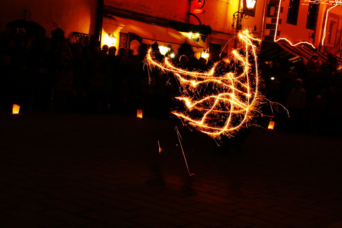 The Game Of Fire – Street Performance