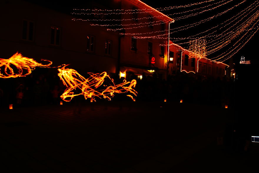 The Game Of Fire - Street Performance