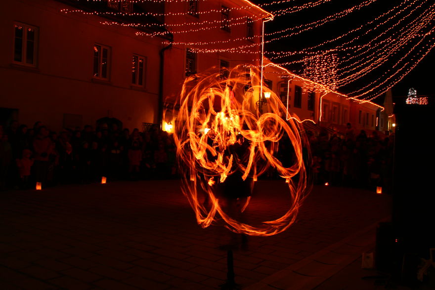 The Game Of Fire - Street Performance