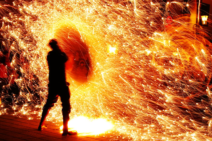 The Game Of Fire - Street Performance