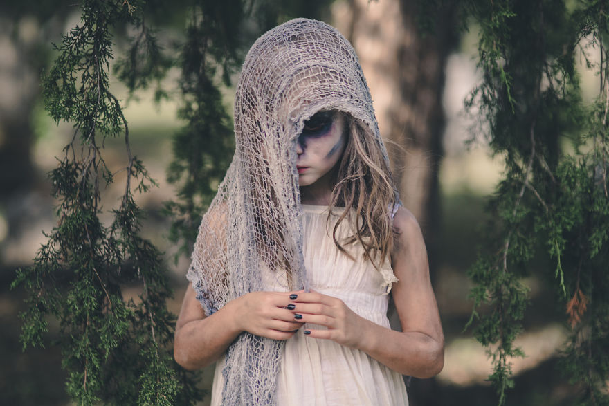 I Take Pictures Of My Husband And Daughter Dressed Up For A Spooky Halloween I Take Pictures Of My Husband And Daughter Dressed Up For A Spooky Halloween