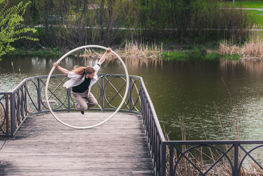 I Take Photos Of Circus Artists In Urban Settings I Take Photos Of Circus Artists In Urban Settings