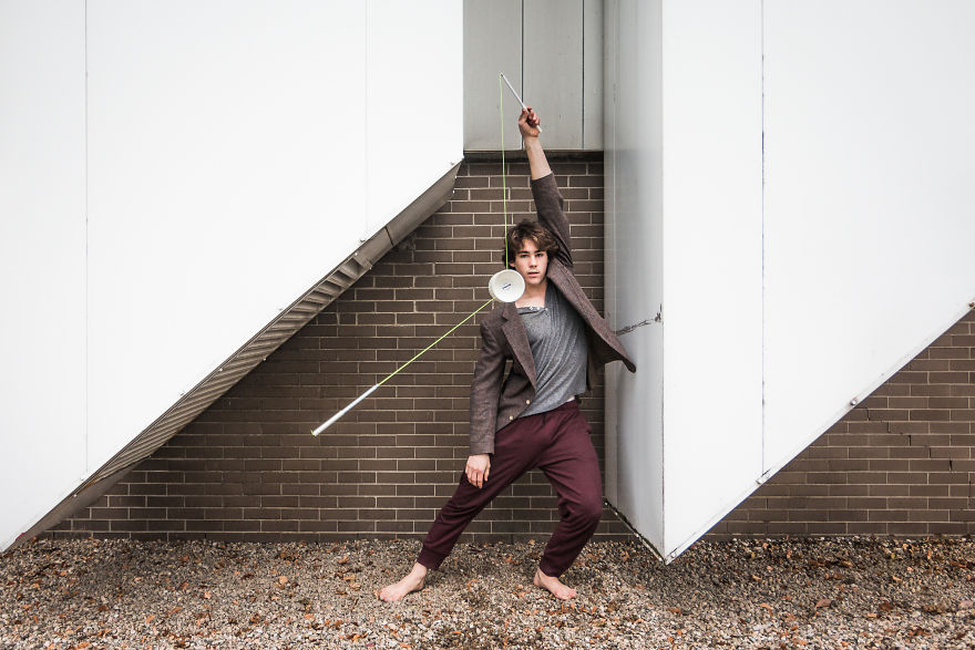 I Take Photos Of Circus Artists In Urban Settings