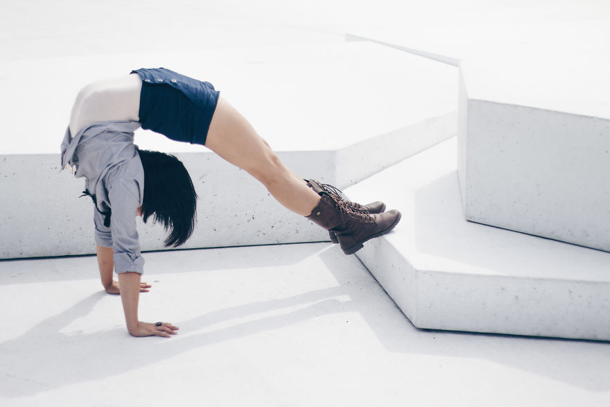 I Take Photos Of Circus Artists In Urban Settings I Take Photos Of Circus Artists In Urban Settings