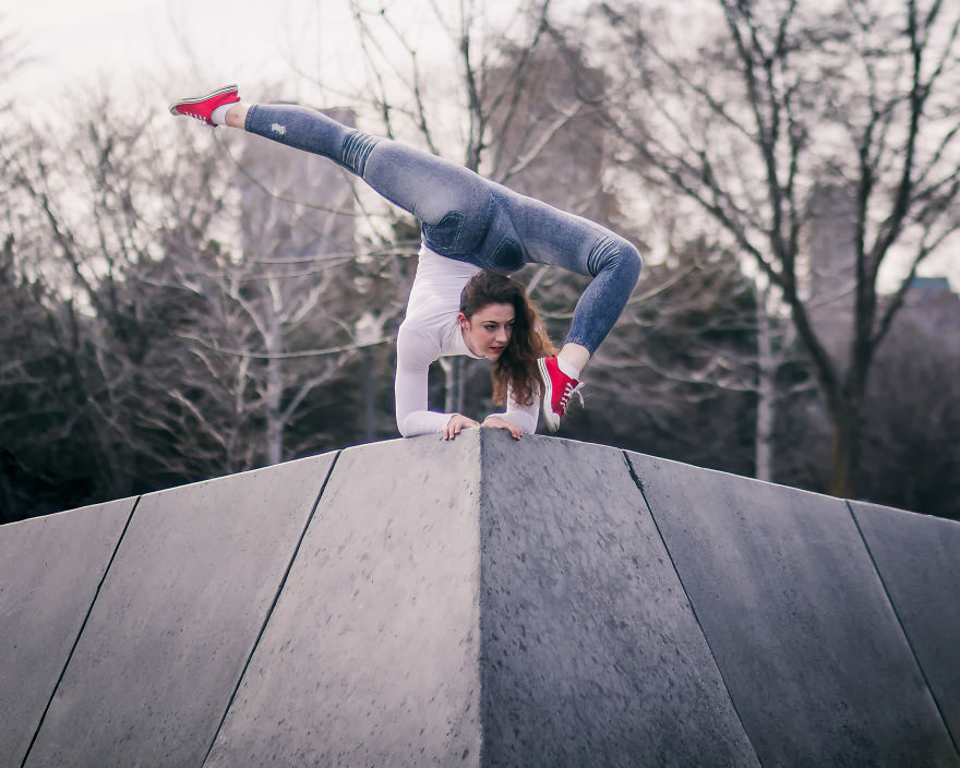 I Take Photos Of Circus Artists In Urban Settings I Take Photos Of Circus Artists In Urban Settings