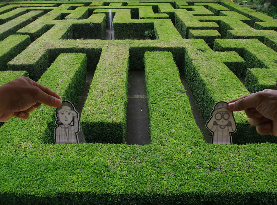 Abang & Neng Got Lost Before They Found Each Other. And A Way Out From The Maze!