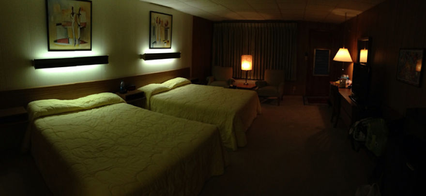 Snapping A Picture Of Your Hotel Room Could Help Stop Human Trafficking Snapping A Picture Of Your Hotel Room Could Help Stop Human Trafficking