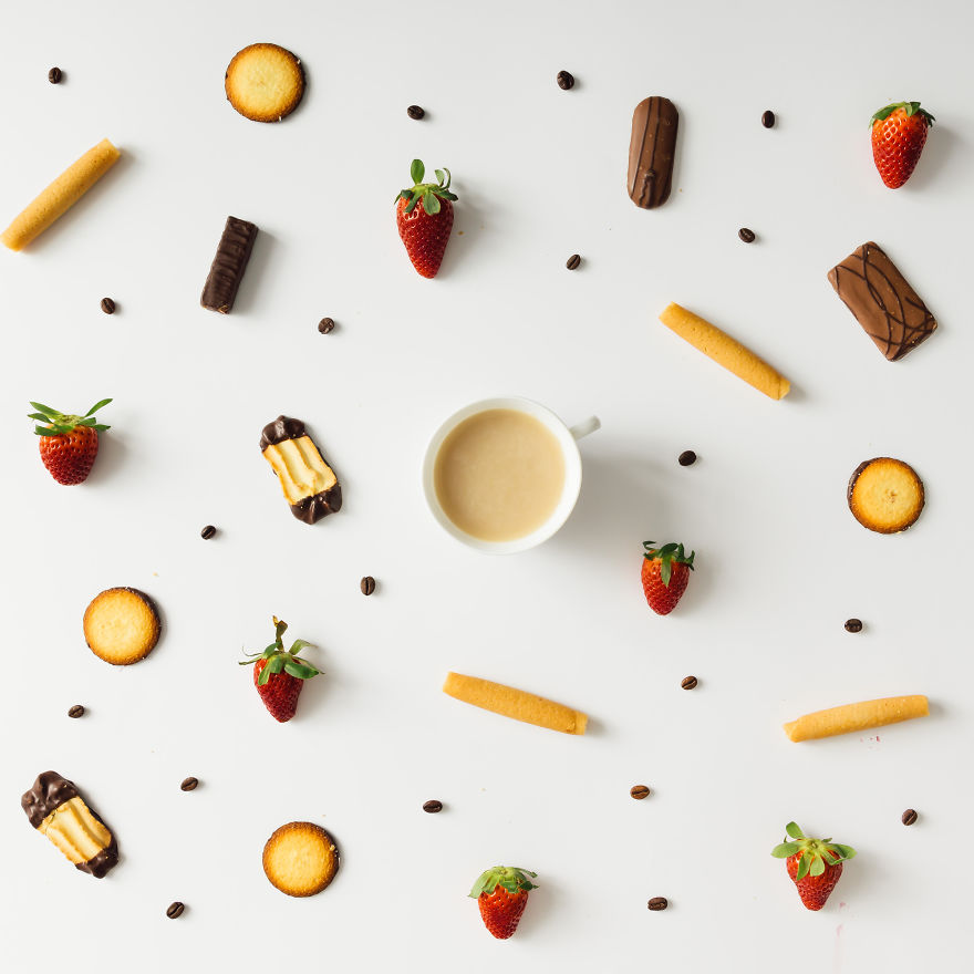 This Photographer Turns Flowers And Leaves To Art Objects