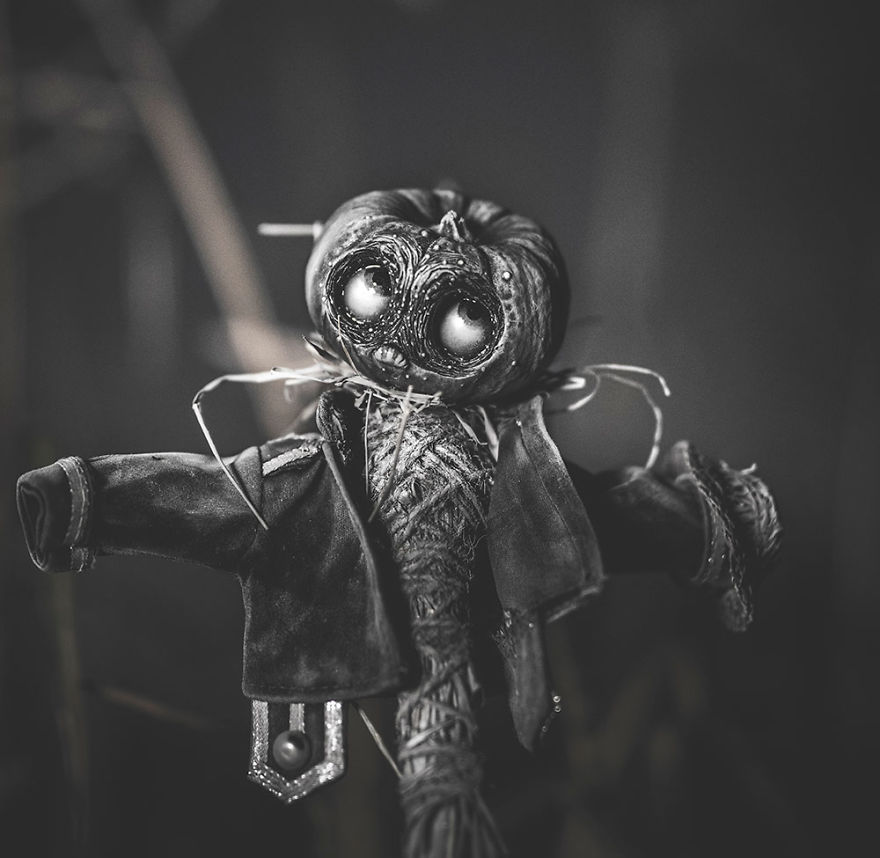 We Made Creepy Pumpkins And Scarecrows For Halloween
