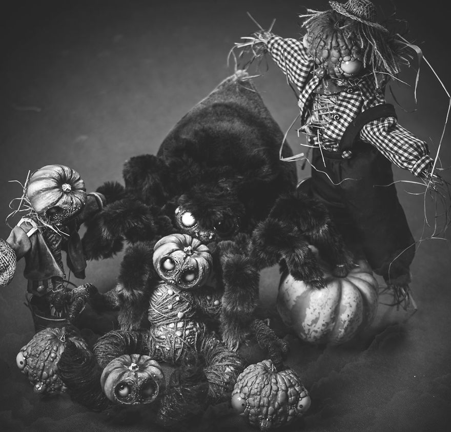 We Made Creepy Pumpkins And Scarecrows For Halloween