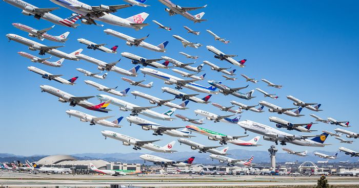 18 Unbelievable Photos Of Air Traffic Around The World That Took Photographer 2 Years To Shoot