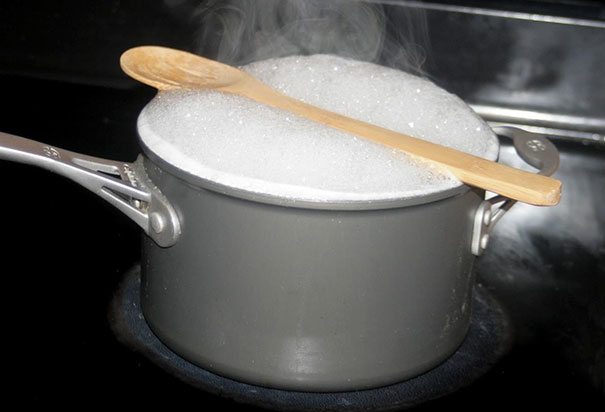 Use A Wooden Spoon To Avoid Pasta From Boiling Over