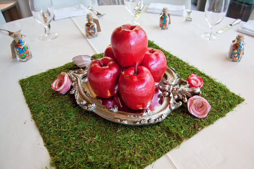 disney-wedding-table-centerpieces-6 disney-wedding-table-centerpieces-6