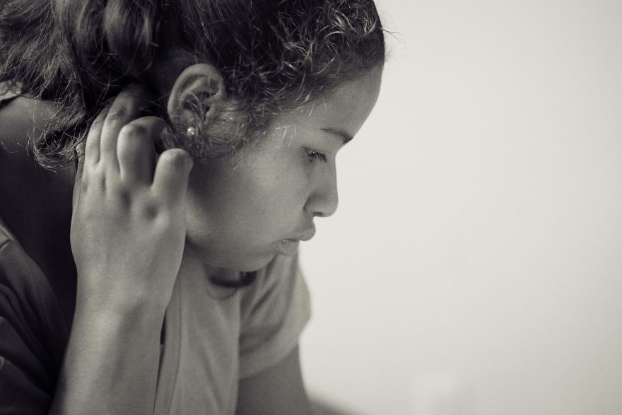 Veronica Has Tried Everything To Find Her Mother. This Photo Documentary Is Her Last Hope Veronica Has Tried Everything To Find Her Mother. This Photo Documentary Is Her Last Hope