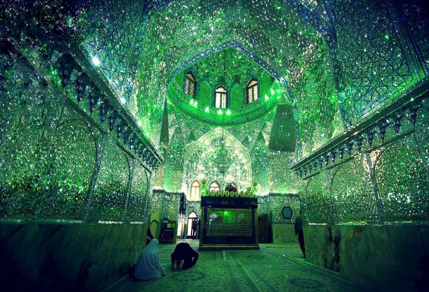 emerald-tomb-ceiling-shah-cheragh-shiraz-iran-3 emerald-tomb-ceiling-shah-cheragh-shiraz-iran-3