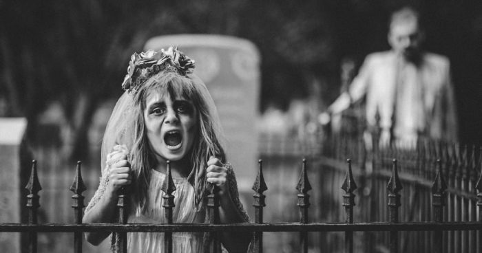 I Take Pictures Of My Husband And Daughter Dressed Up For A Spooky Halloween