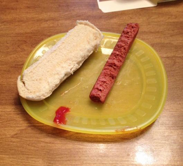 I Told My 5-Year-Old He Could Watch TV As Soon As He Ate Half Of His Hot Dog