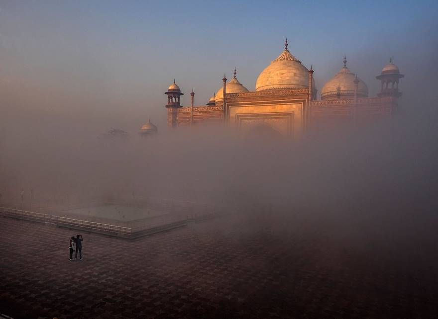 Taj Mahal Side Mosque (Remarkable Award In Architecture Category)