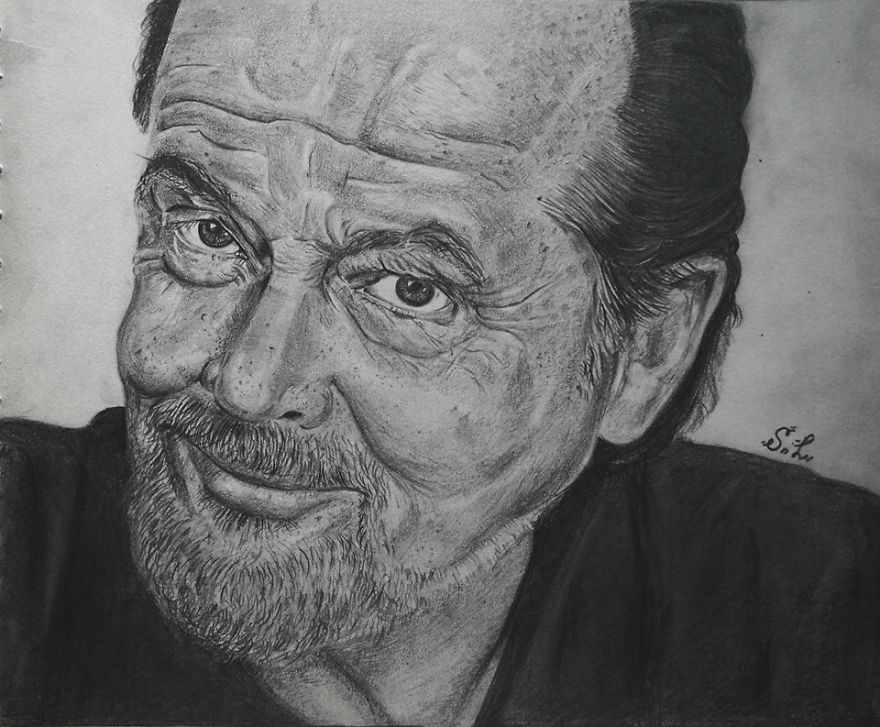 This Artist Draws Portraits Using Only Pencils