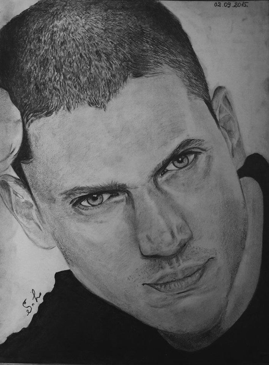 This Artist Draws Portraits Using Only Pencils