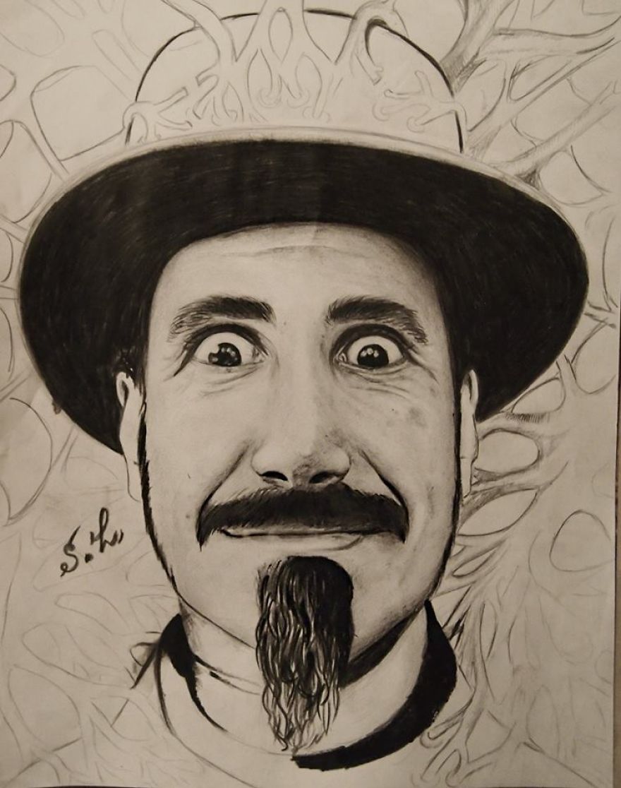 This Artist Draws Portraits Using Only Pencils