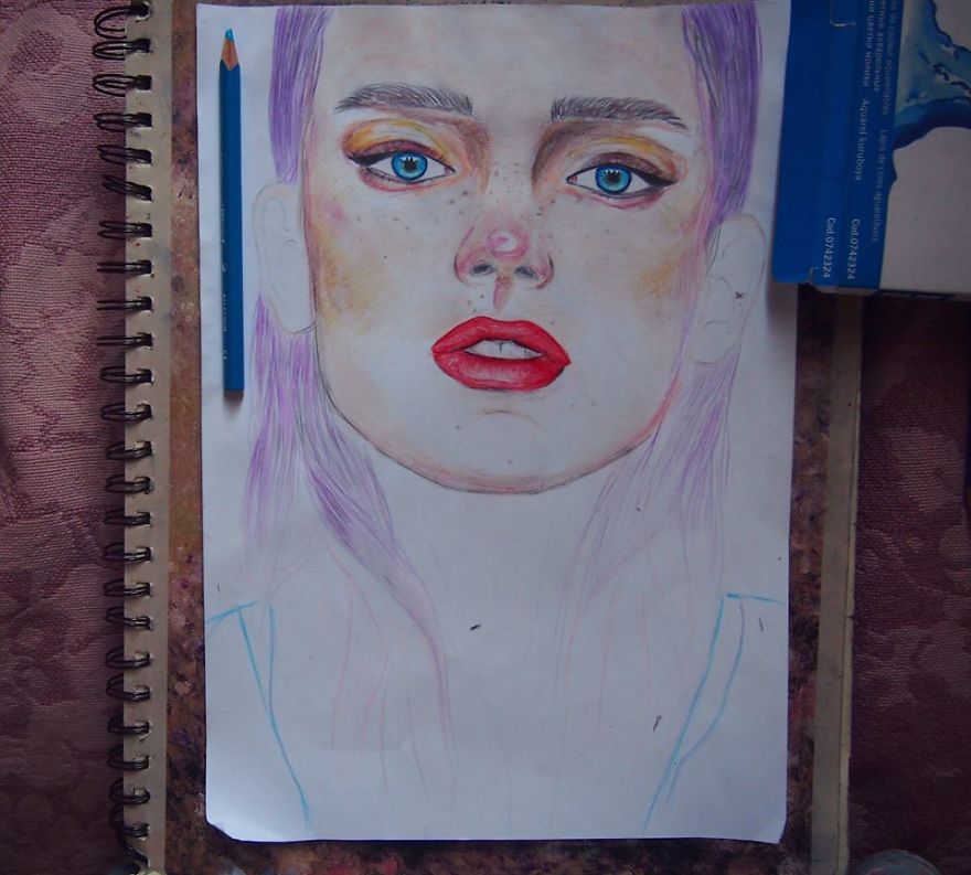 This Artist Draws Portraits Using Only Pencils