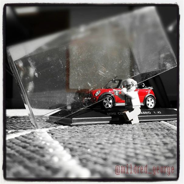 I Photograph This Older Lego Couple In Their Daily Life To Show Their Active And Heartwarming Adventures I Photograph This Older Lego Couple In Their Daily Life To Show Their Active And Heartwarming Adventures