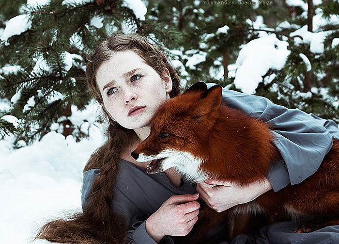 Fairytale Portraits Of Redheads With A Red Fox By Uzbek Photographer Fairytale Portraits Of Redheads With A Red Fox By Uzbek Photographer