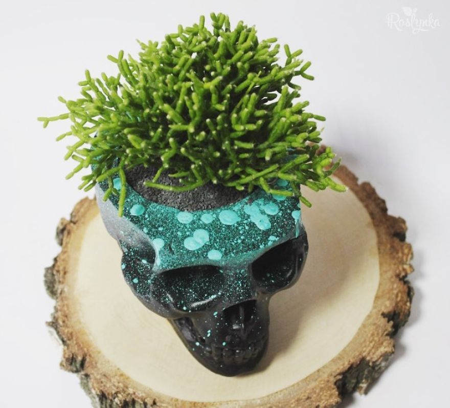 And Scary Dark Sculls!